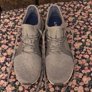 Adidas EBOOST Size 9 ultra lite running shoes